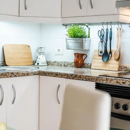 Apartament 205 Cristianos By The Beach, Center, Wifi Ac *