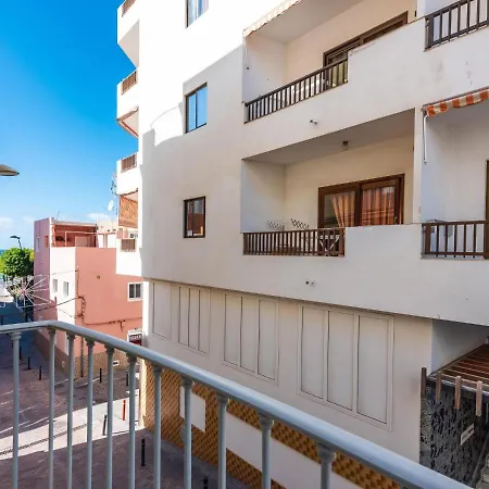 Apartamento 205 Cristianos By The Beach, Center, Wifi Ac Arona (Tenerife)